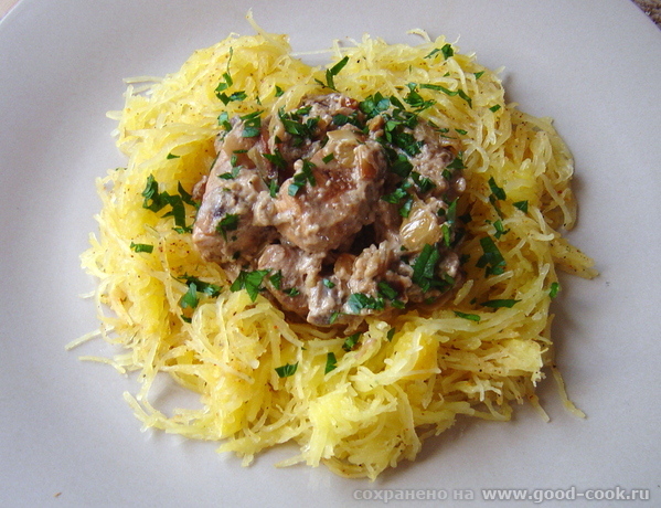      . (Spaghetti Squash with Chicken and Mushrooms.)